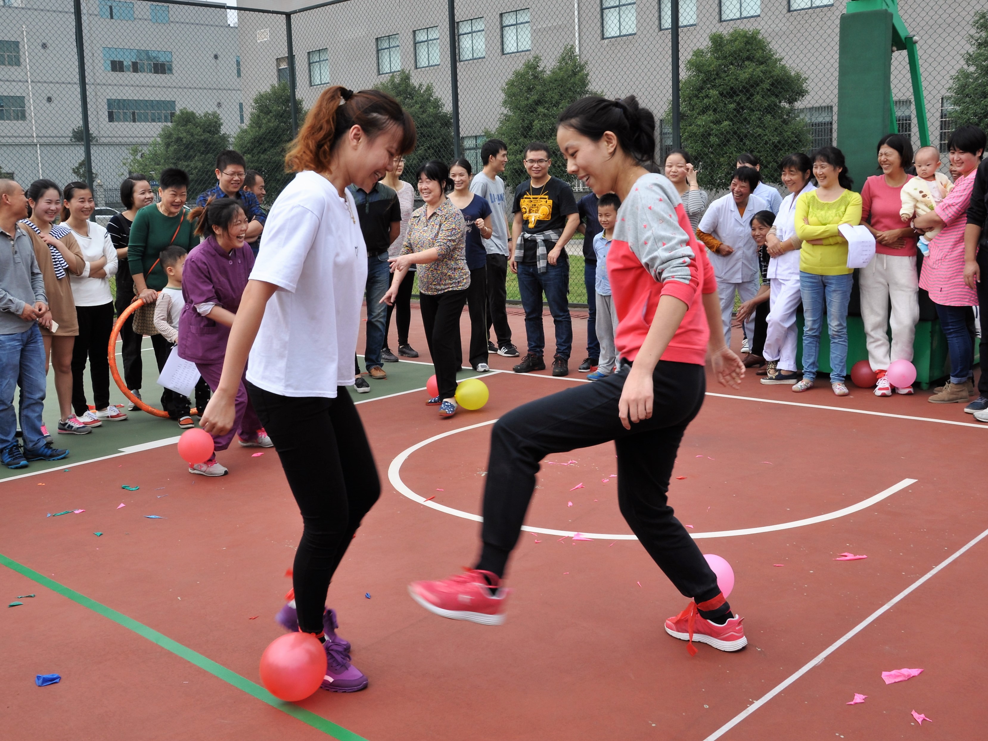 医院工会成功举办秋季趣味运动会